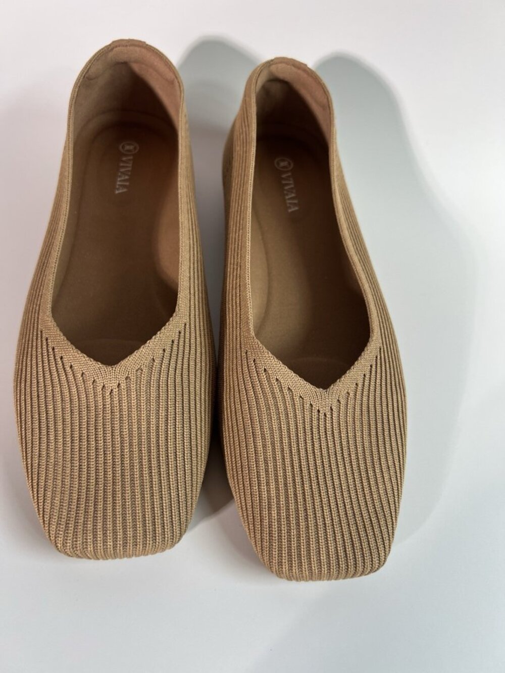 VIVAIA Women’s Knit Ballet Flats in Camel Size 9.5